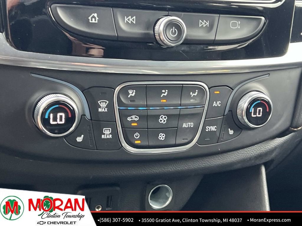 2021 Chevrolet Traverse LT Cloth