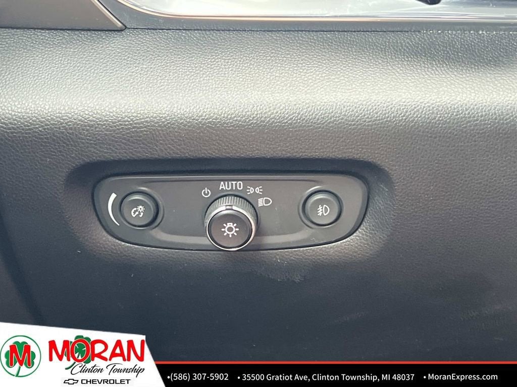 2021 Chevrolet Traverse LT Cloth