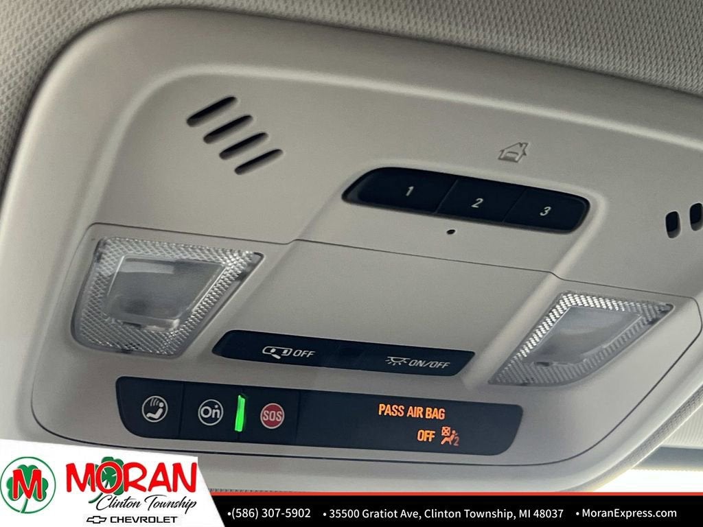 2021 Chevrolet Traverse LT Cloth