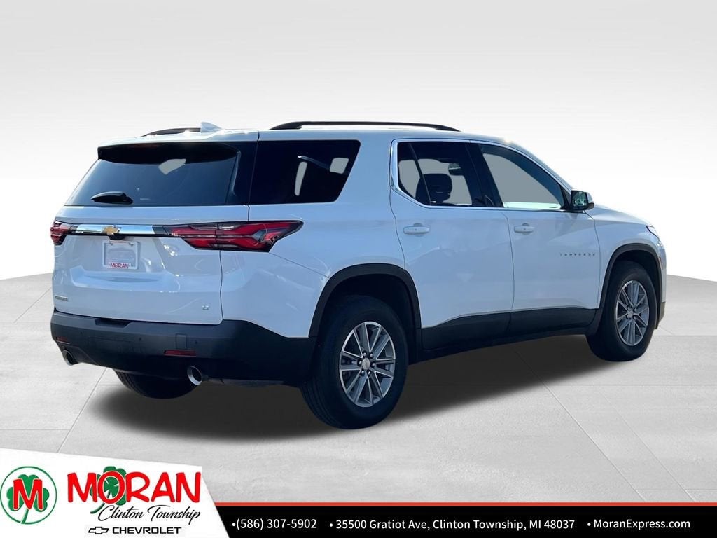 2023 Chevrolet Traverse LT Cloth
