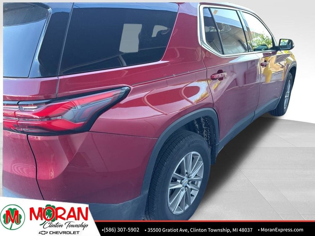 2023 Chevrolet Traverse LT Cloth