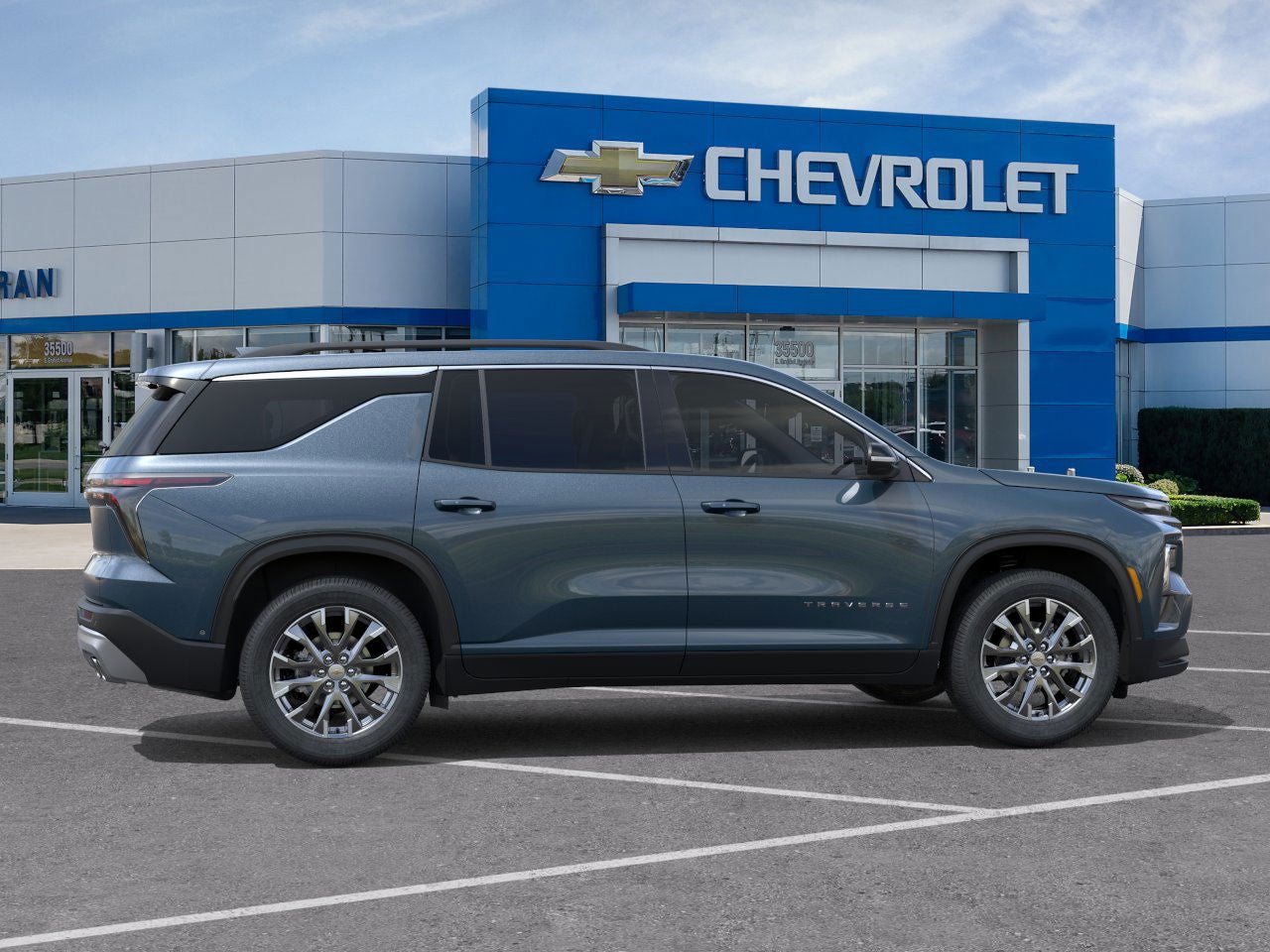 2026 Chevrolet Traverse LT