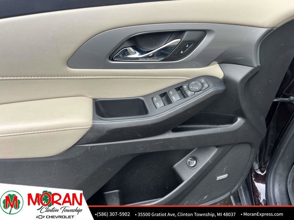 2022 Chevrolet Traverse LT Leather
