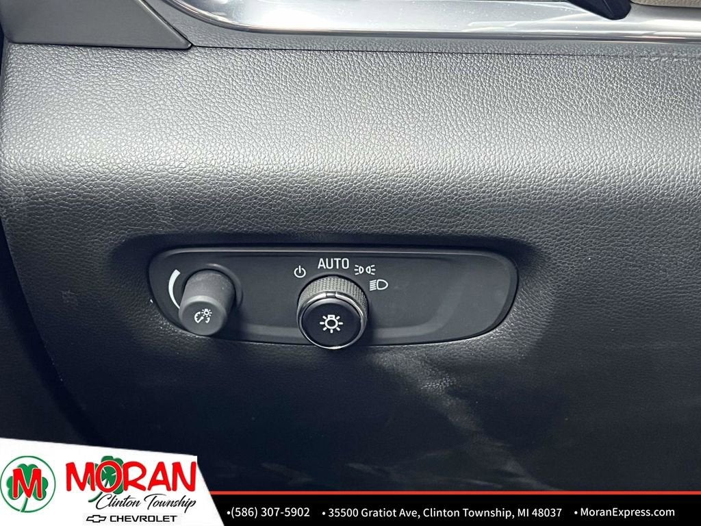 2022 Chevrolet Traverse LT Leather