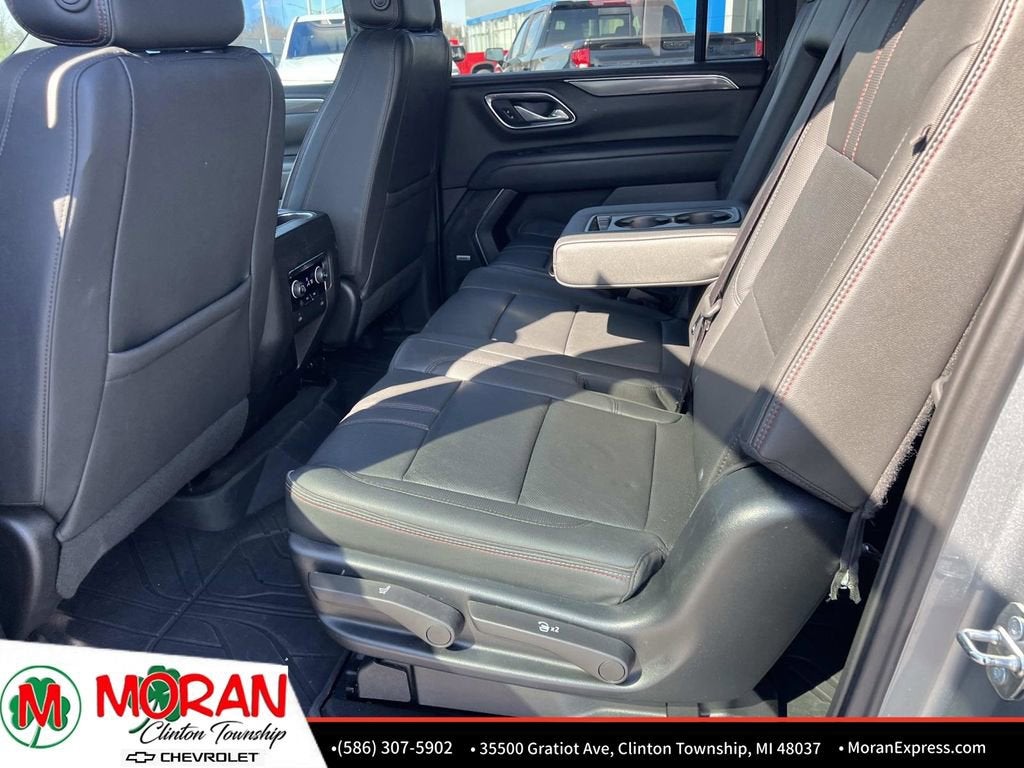 2023 Chevrolet Suburban RST