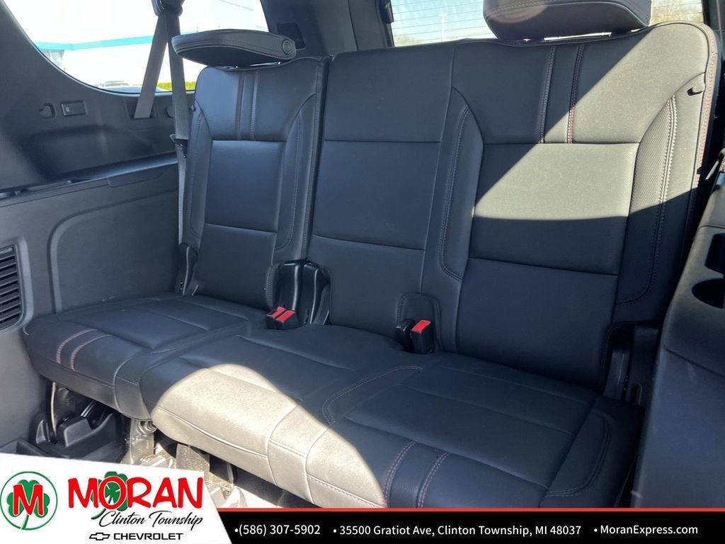 2023 Chevrolet Suburban RST