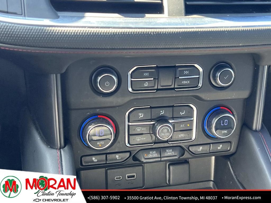 2023 Chevrolet Suburban RST