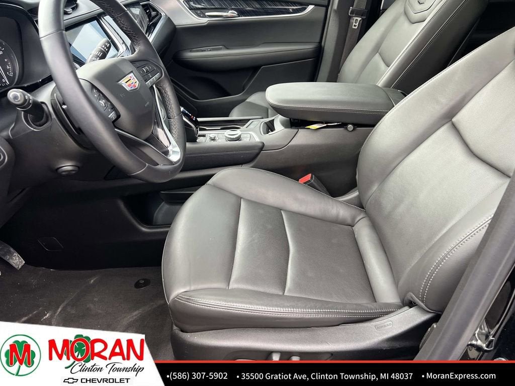 2025 Cadillac XT6 Premium Luxury