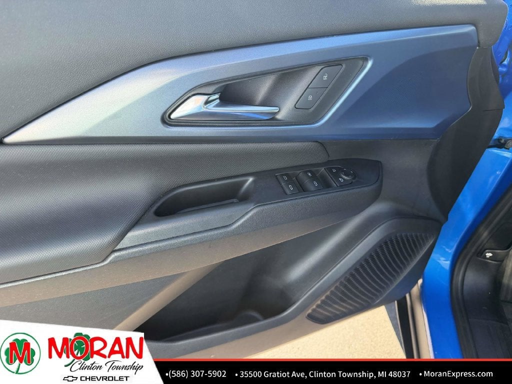 2025 Chevrolet Equinox EV LT