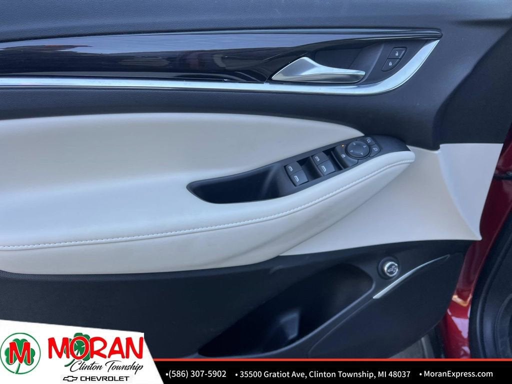 2024 Buick Enclave Essence