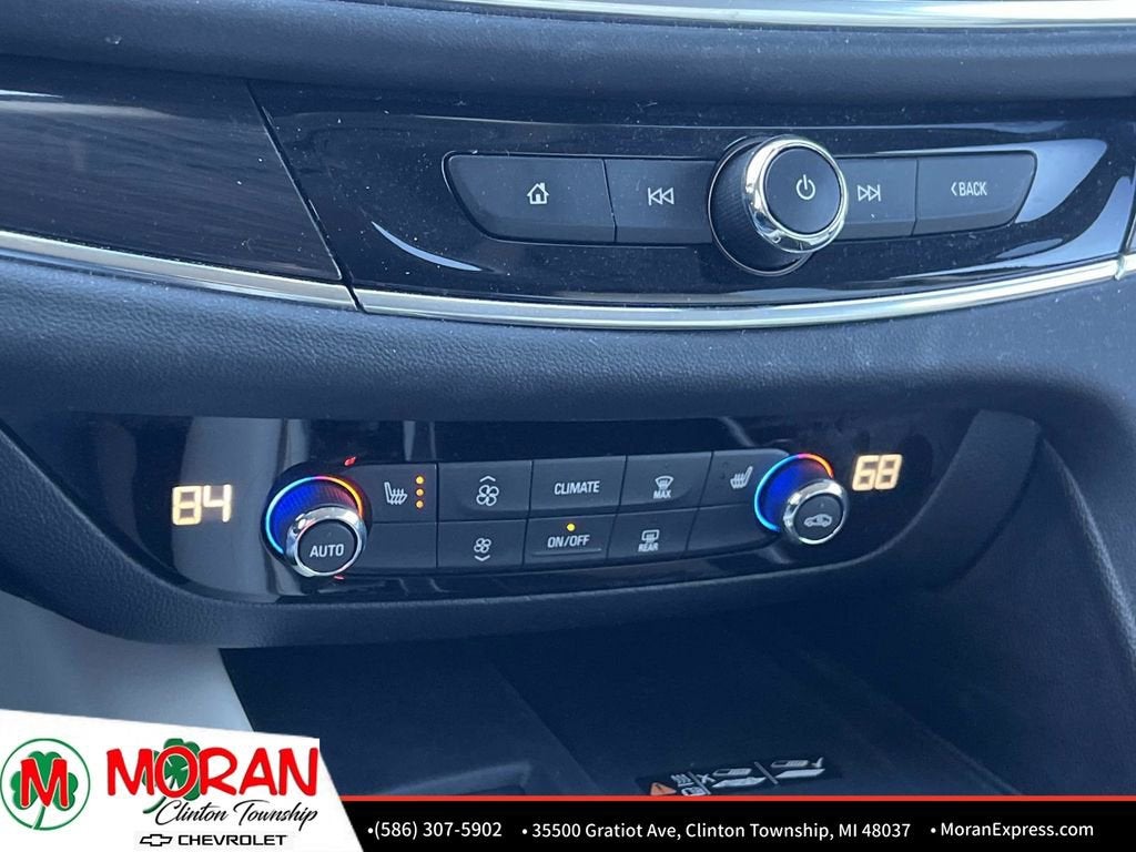 2024 Buick Enclave Essence