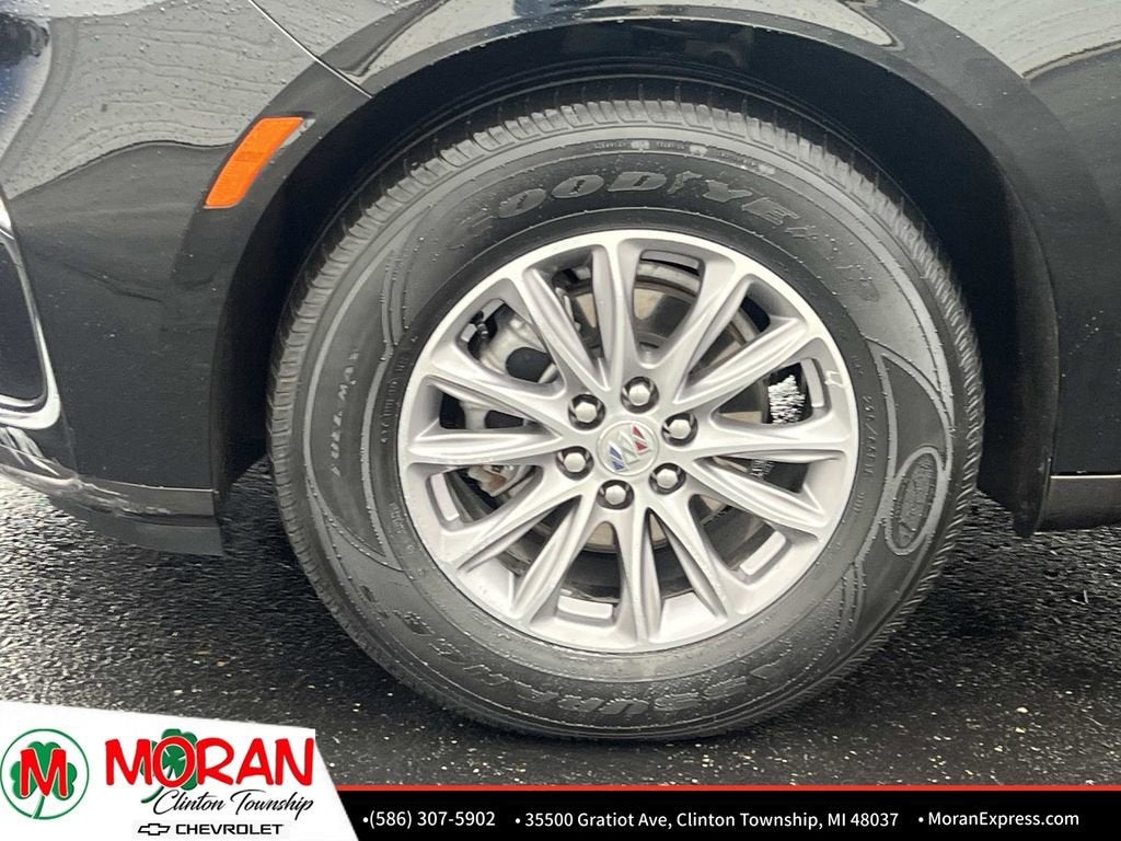 2023 Buick Enclave Essence