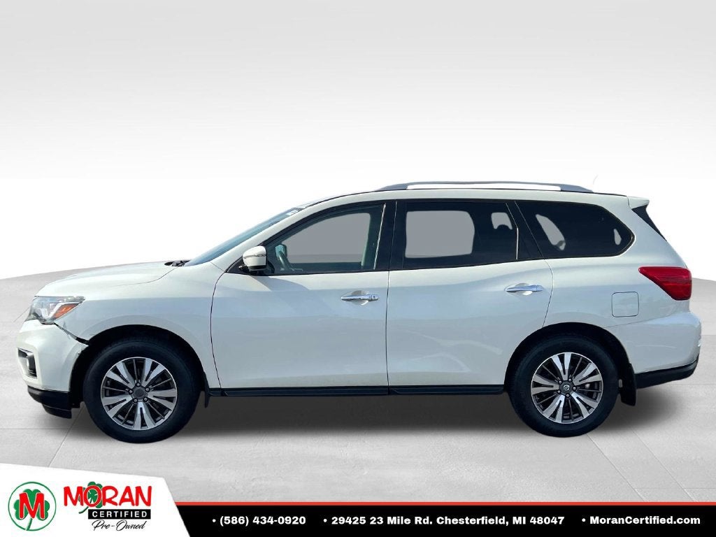 2017 Nissan Pathfinder SV