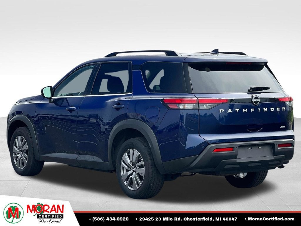 2025 Nissan Pathfinder SV