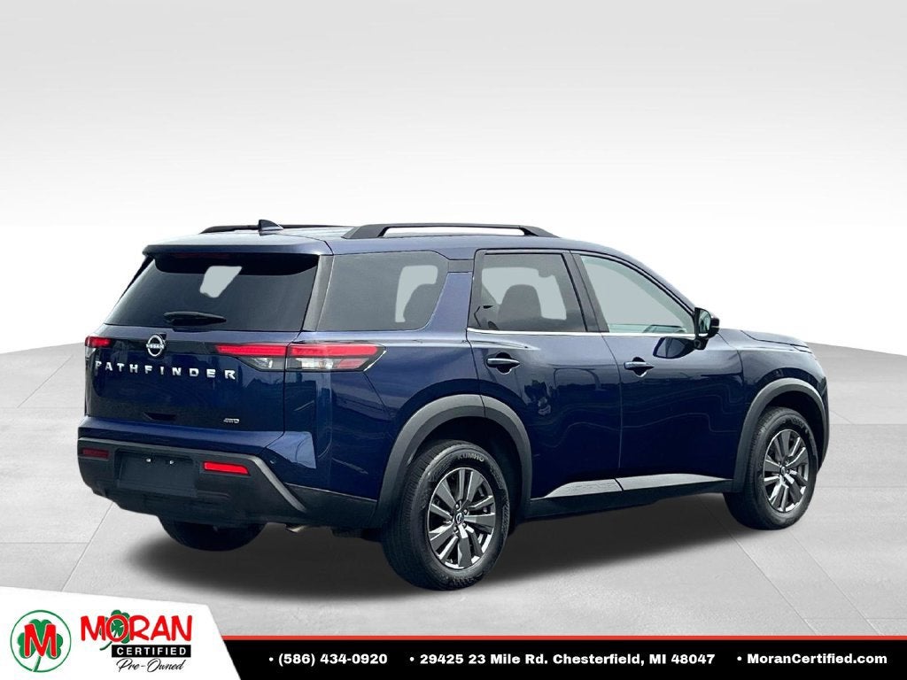 2025 Nissan Pathfinder SV