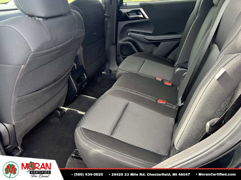 2022 Mitsubishi Outlander ES