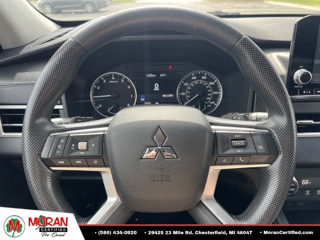 2022 Mitsubishi Outlander ES