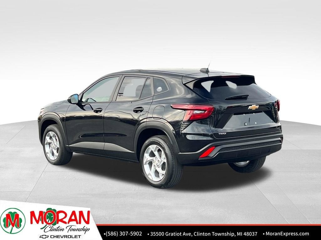 2025 Chevrolet Trax LS