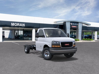 2025 GMC Savana Cutaway 3500 1WT