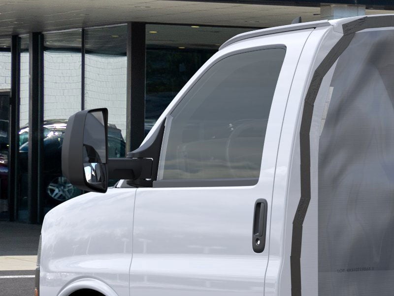 2025 GMC Savana Cutaway 3500 1WT