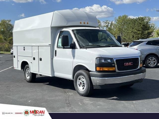 2025 GMC Savana Cutaway 3500 1WT