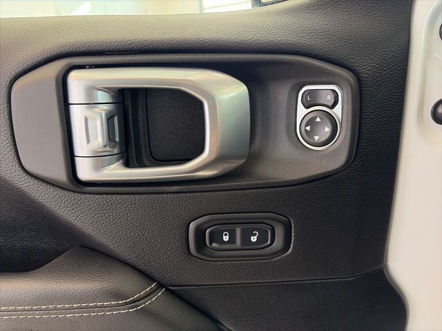 2022 Jeep Wrangler Unlimited Sahara 4x4