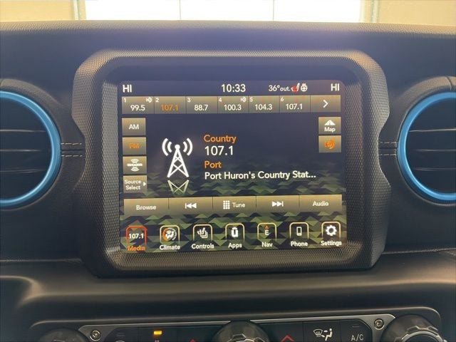 2022 Jeep Wrangler Unlimited Sahara 4x4