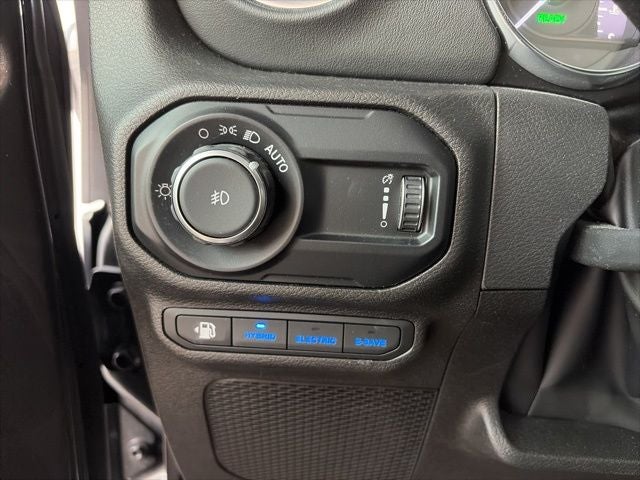 2023 Jeep Wrangler 4xe Sahara 4x4