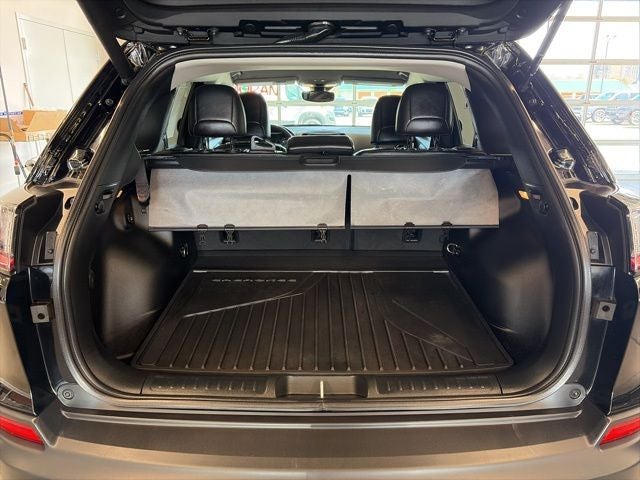 2023 Jeep Cherokee Altitude Lux 4x4