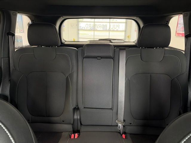 2025 Jeep Grand Cherokee Laredo X 4x4