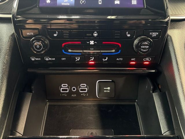 2025 Jeep Grand Cherokee Laredo X 4x4