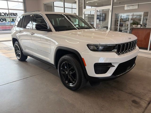 2025 Jeep Grand Cherokee Laredo X 4x4
