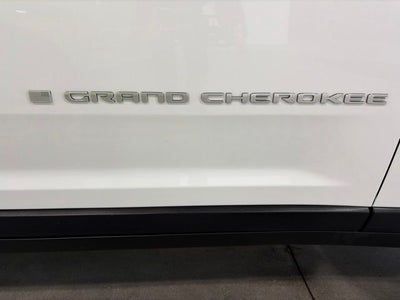 2025 Jeep Grand Cherokee Laredo X 4x4