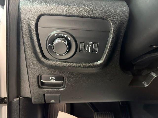 2025 Jeep Grand Cherokee Laredo X 4x4