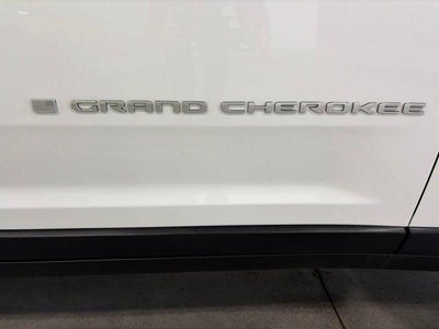 2025 Jeep Grand Cherokee Laredo X 4x4