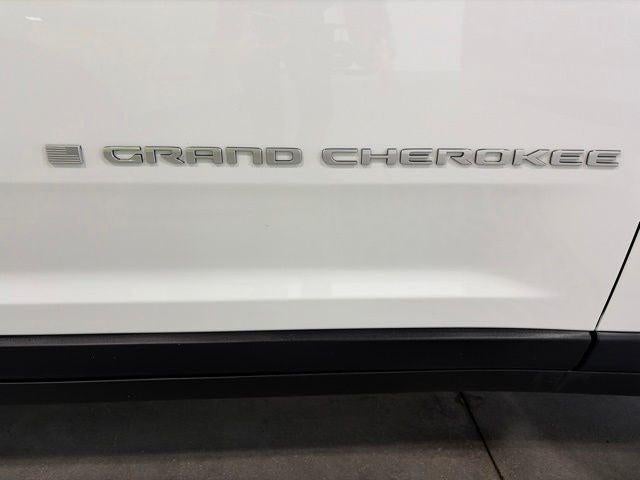 2025 Jeep Grand Cherokee Laredo X 4x4