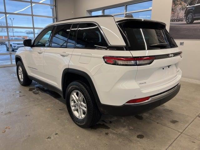 2024 Jeep Grand Cherokee Laredo 4x4