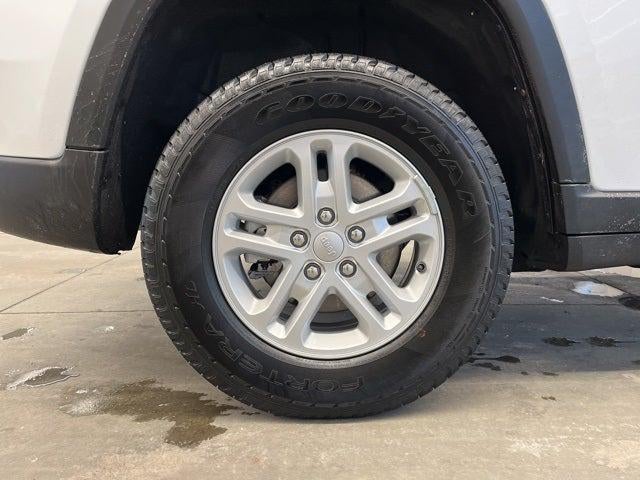 2024 Jeep Grand Cherokee Laredo 4x4