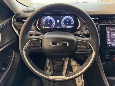 2023 Jeep Grand Cherokee Laredo 4x4