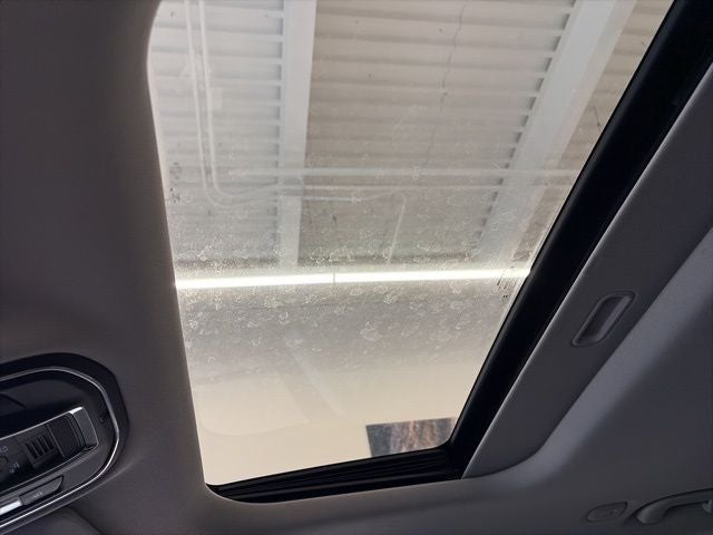 2023 Jeep Grand Cherokee Laredo 4x4