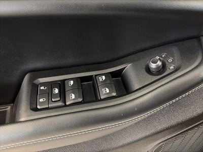 2023 Jeep Grand Cherokee Laredo 4x4