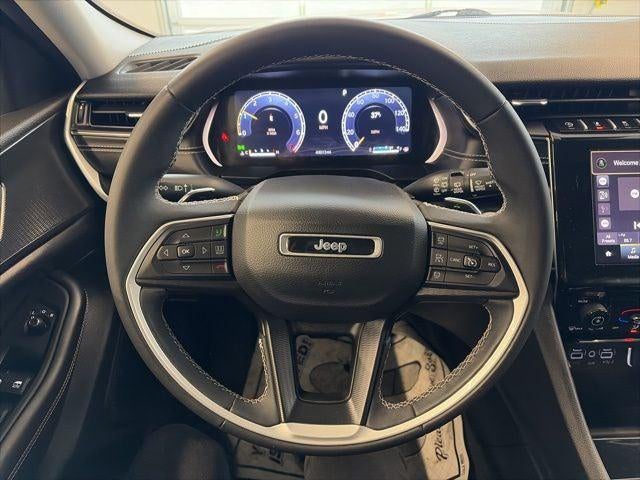 2023 Jeep Grand Cherokee Laredo 4x4