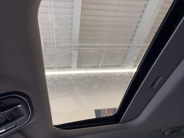 2023 Jeep Grand Cherokee Laredo 4x4