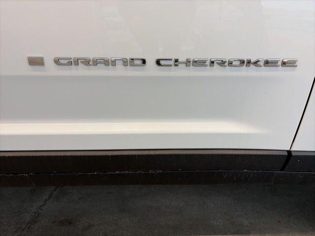 2023 Jeep Grand Cherokee Laredo 4x4