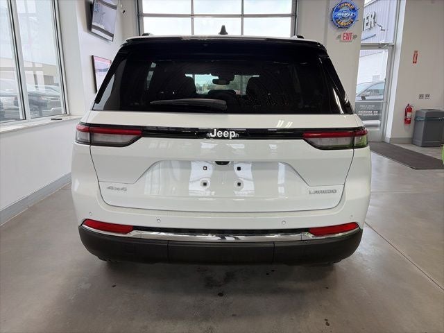 2024 Jeep Grand Cherokee Laredo X 4x4