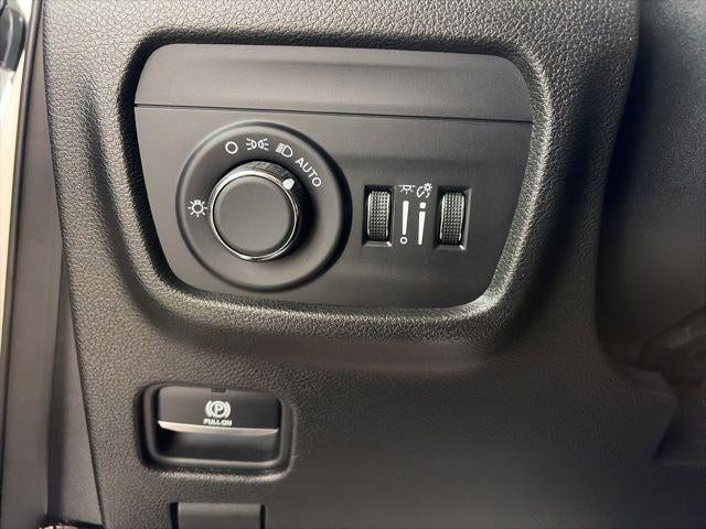 2024 Jeep Grand Cherokee Laredo X 4x4