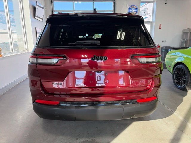 2023 Jeep Grand Cherokee L Altitude 4x4