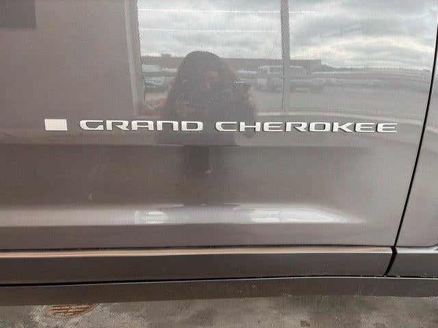 2024 Jeep Grand Cherokee L Laredo X 4x4