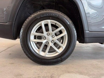 2024 Jeep Grand Cherokee L Laredo X 4x4