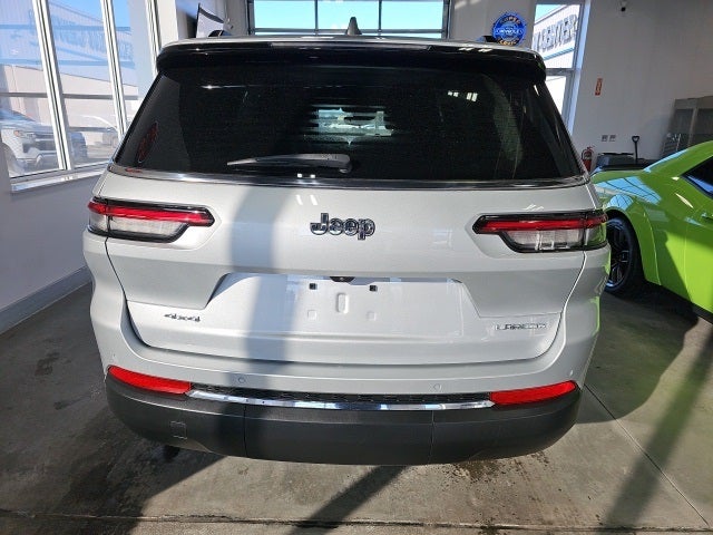 2023 Jeep Grand Cherokee L Laredo 4x4